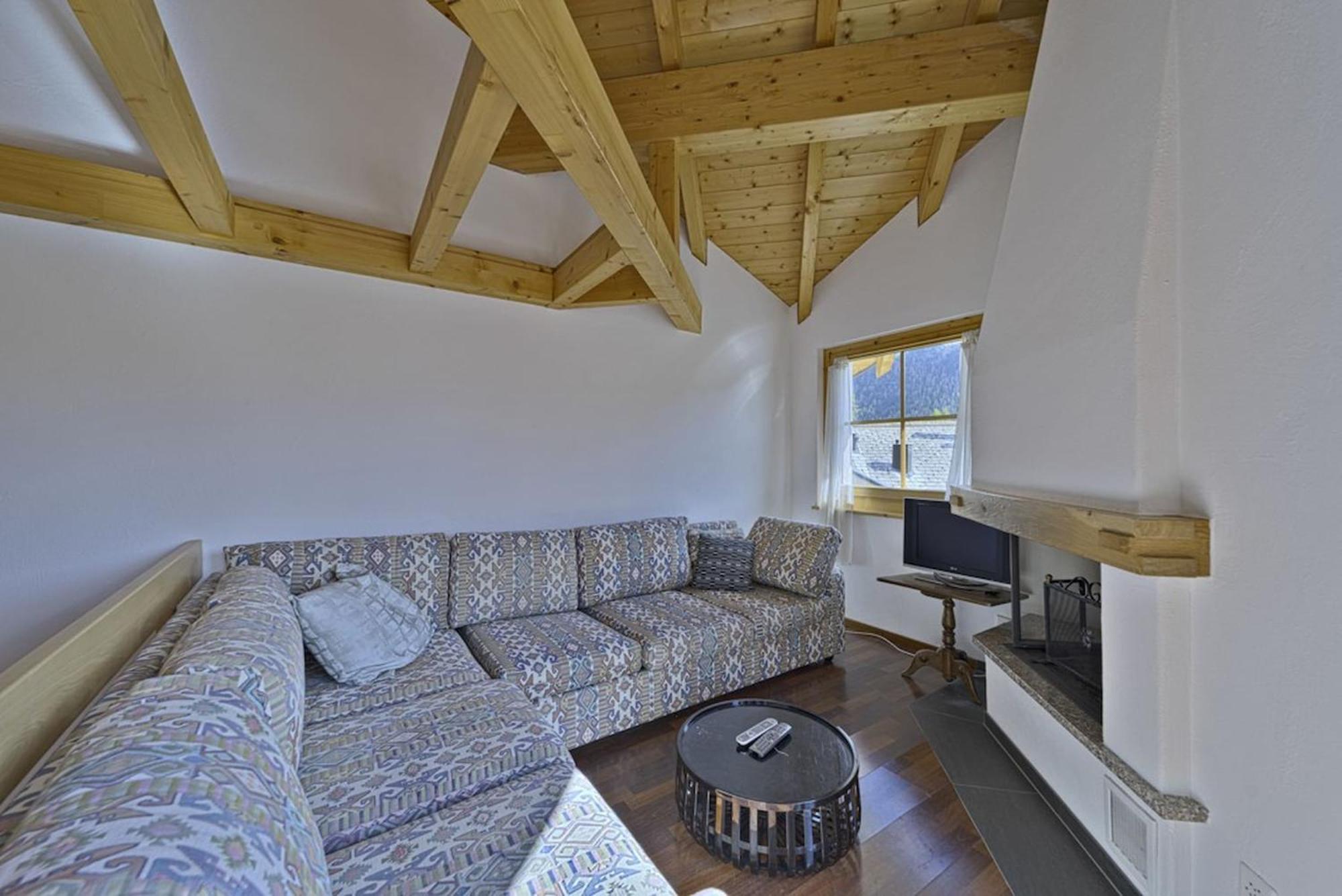 Chesa San Peider - Pontresina Apartment ภายนอก รูปภาพ